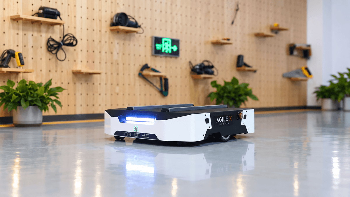 TRACER 2.0 High-Payload
Indoor Mobile Robot
